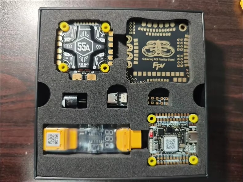 DroMa1ชิ้น/ล็อต ใหม่ Speedybee - Speedybee F405 V4 Bls 55A Stack บทวิจารณ์และราคา